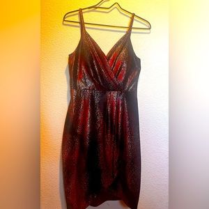 Guess Los Angeles Dress. Gold Metallic Red.